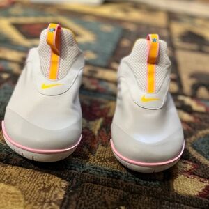 Nike Zoom Pulse Vast Pink Medical